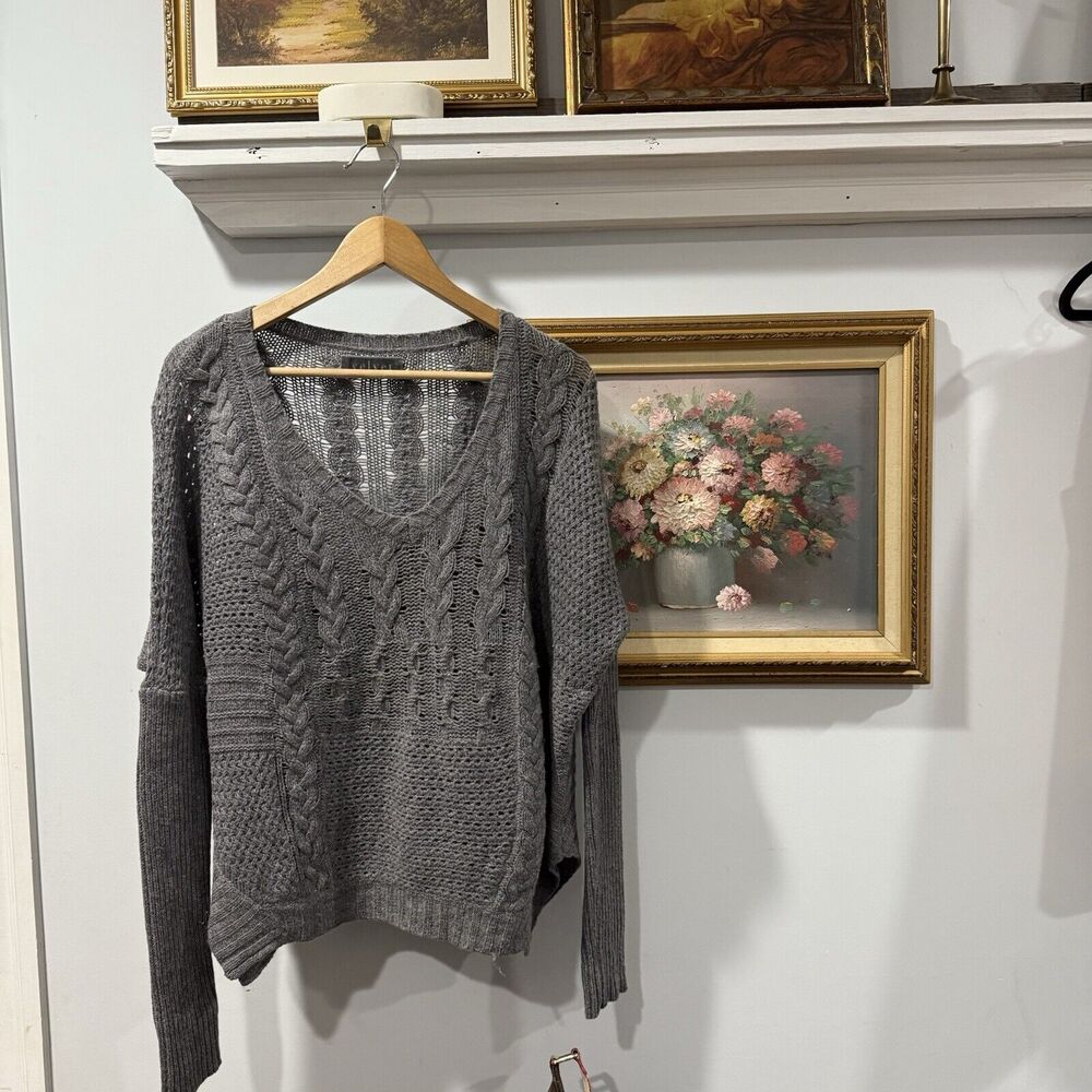 VELVET by Graham & Spencer Wool/Cashmere Cableknit V-Neck Sweater Medium